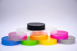 درب پ پ رنگی جار پلاستیکی دهانه ۷۰ میلیمتر پالادیوپلاست