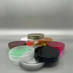 انواع درب جار پلاستیکی دهانه 88 شامل درب فلزی، شفاف، مشکی و رنگی مناسب سلیقه‌های مختلف